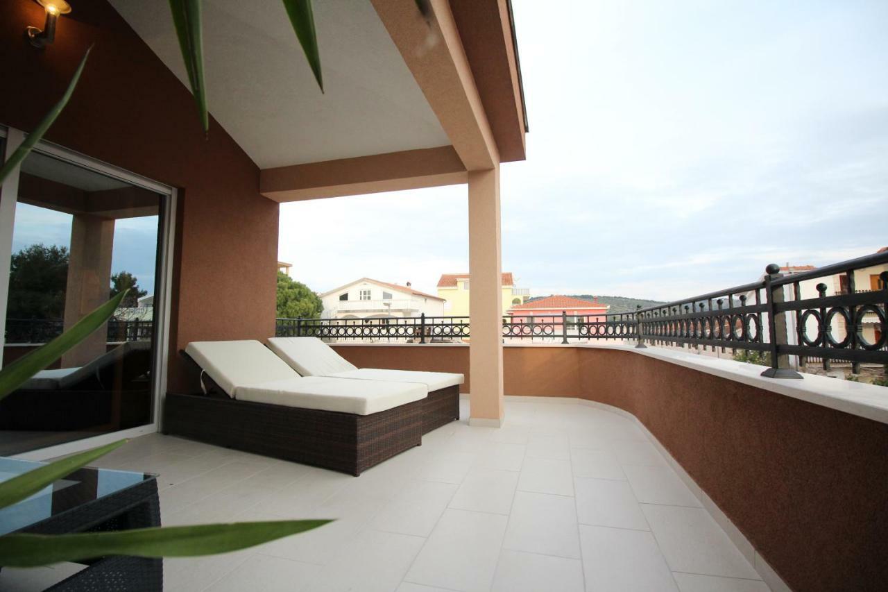 Lux Haus Villa Trogir Bagian luar foto