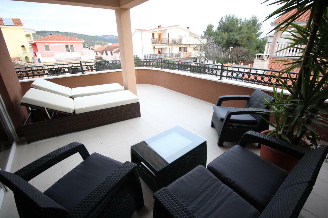 Lux Haus Villa Trogir Bagian luar foto